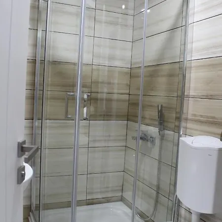 Διαμέρισμα Sneznik Palace