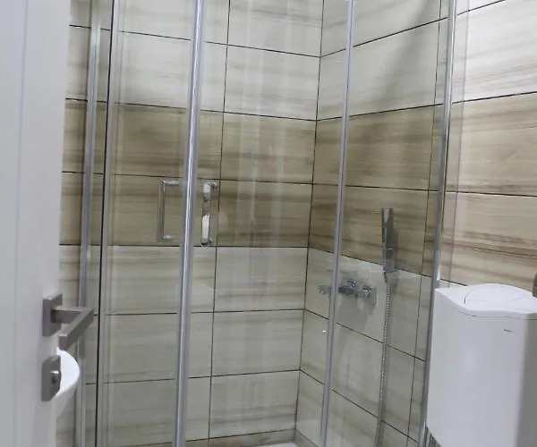 Lägenhet Sneznik Palace