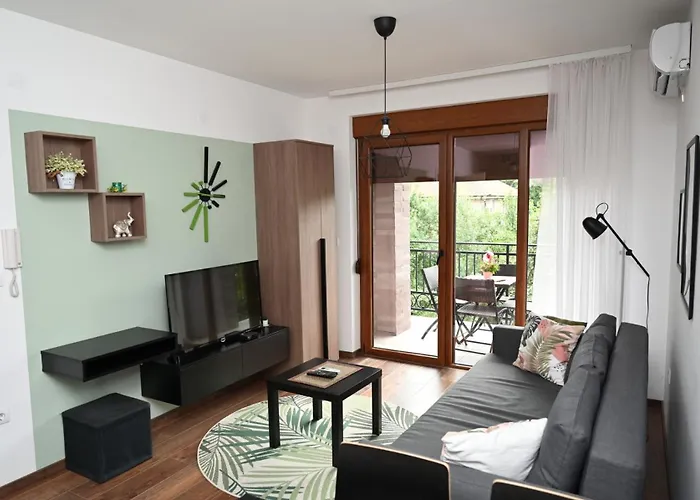 Lägenhet Sneznik Palace *